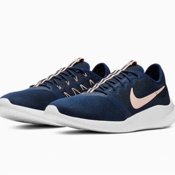 New without tags- Nike Viale Tech Racer
Blue/Pink - Picture 1 of 13